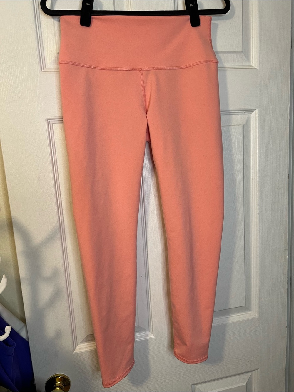 #383 Alo Yoga High Waist Airbrush Leggings Peach Pink Size Large EUC